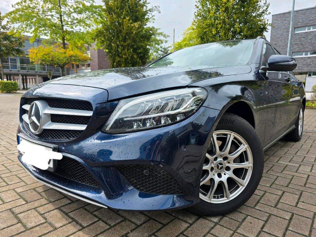 Image of Mercedes-Benz C 200