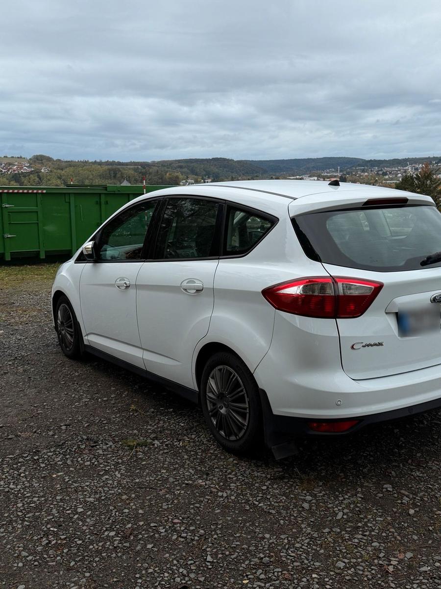 Ford C-MAX 2013 — двигун 125 HP (92kW)