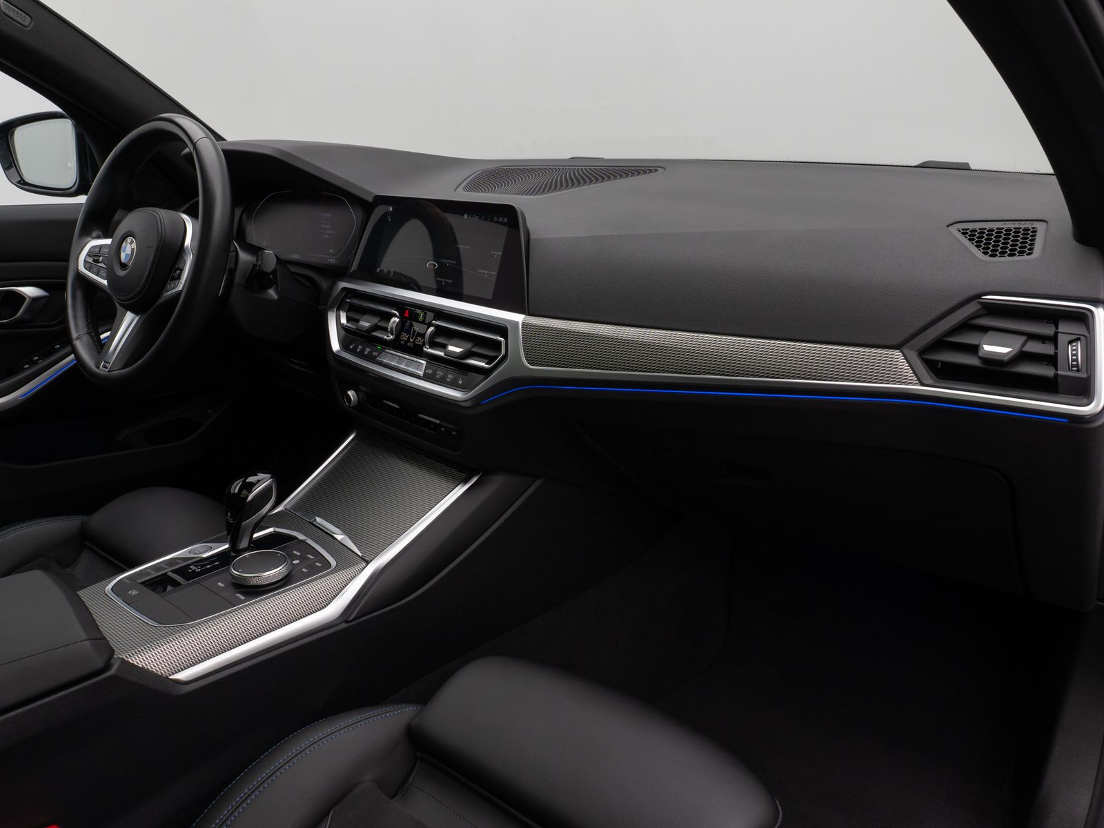 Fahrzeugabbildung BMW 320d M Sport Kamera DAB HiFi Komfort Alarm 19Zol