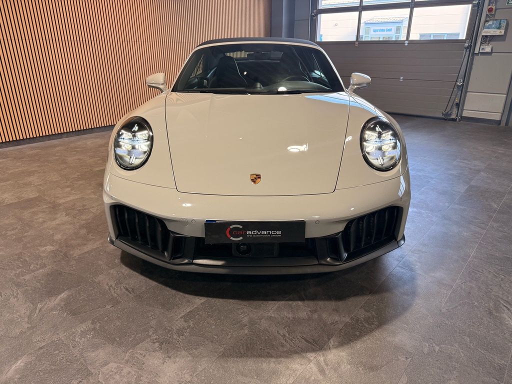 Image of Porsche 992
