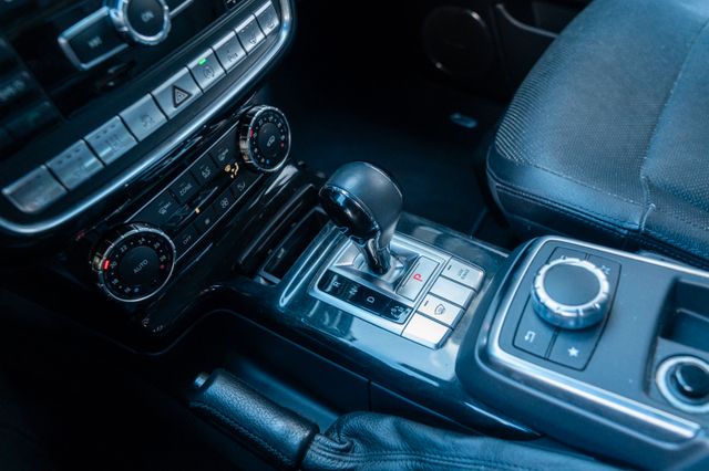 Mercedes-Benz G 350 d/ EXKLUSIV/ HARMAN-KARDON/ 19"/ SPORT PAK Mercedes-Benz G 350 d/ EXKLUSIV/ HARMAN-KARDON/ 19"/ SPORT PAK