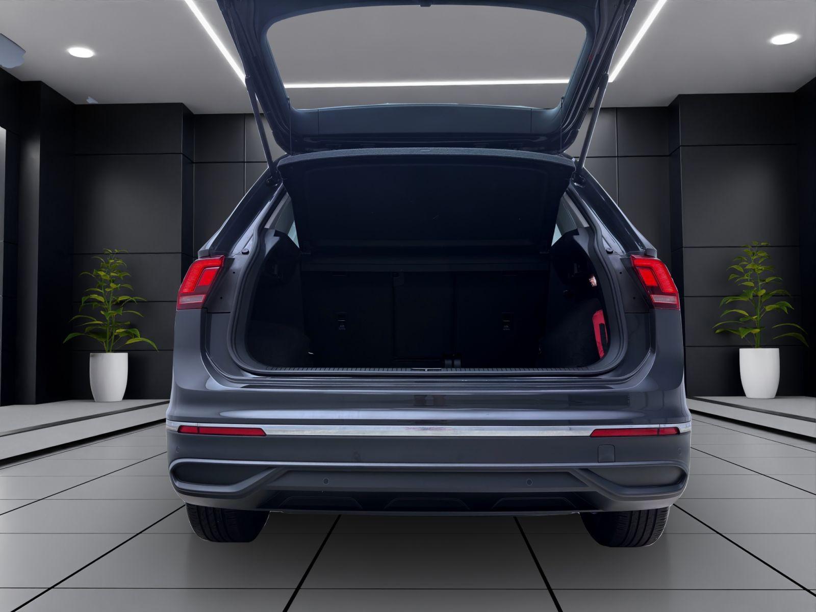 Volkswagen Tiguan 2.0 TDI LIFE NAVI SITZHZG PDC KLIMA