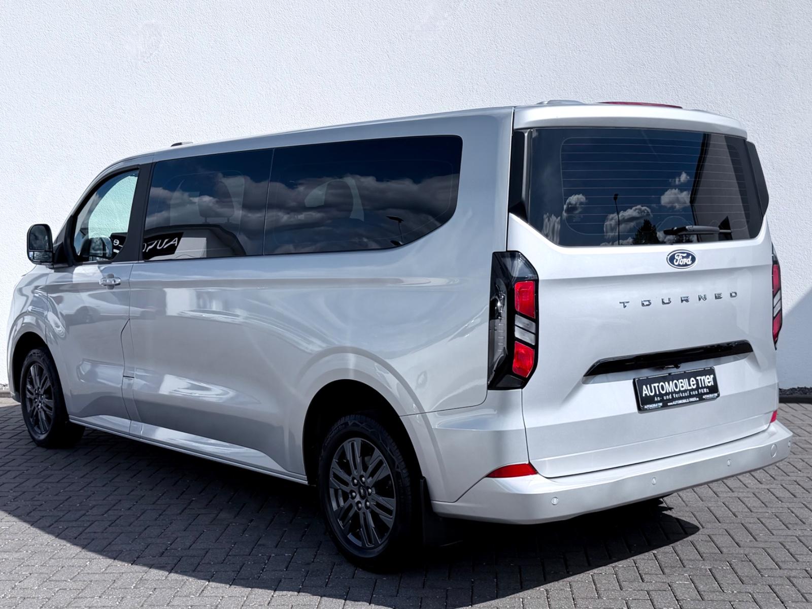 Ford Tourneo Custom 2.0d EcoBlue L2 Titanium 9.Sitzer