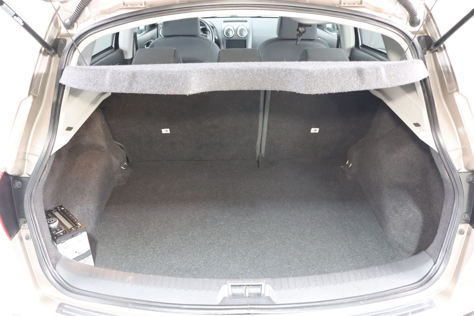 Fahrzeugabbildung Nissan Qashqai 2.0 Acenta 4X4 * AHK * LED *