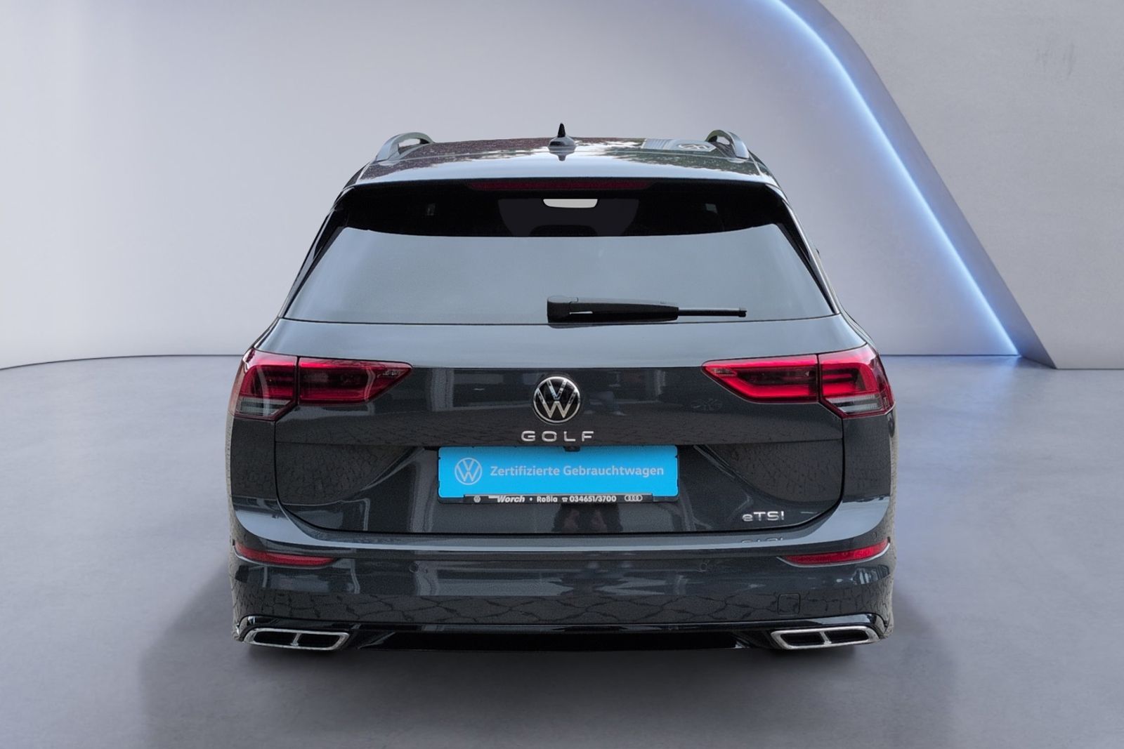 Golf VIII Variant 1.5 eTSI DSG R Line KAMERA