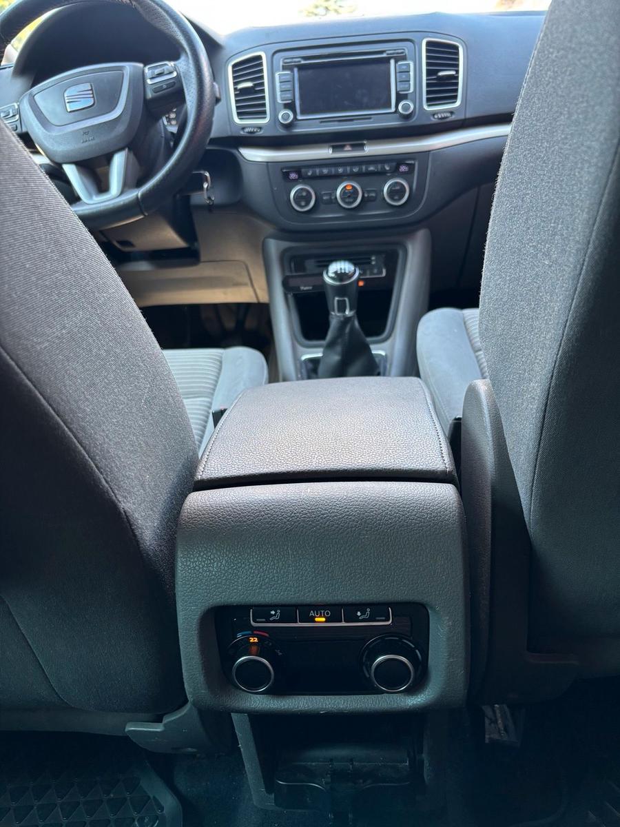 Seat Alhambra 2014 — photo 7