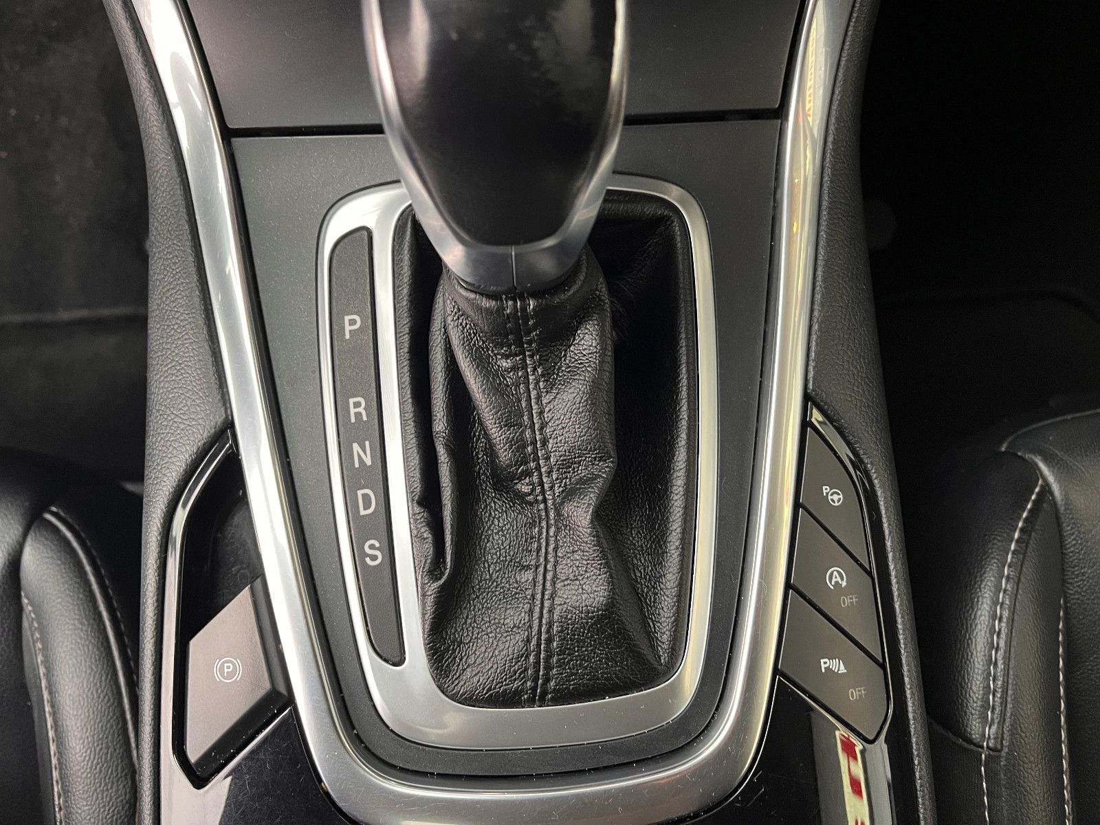 Fahrzeugabbildung Ford S-Max S-MAX Titanium