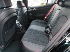Fahrzeugabbildung Kia Stinger GT+SPORTABGASANLAGE+BREMBO+HARMAN/KARDON