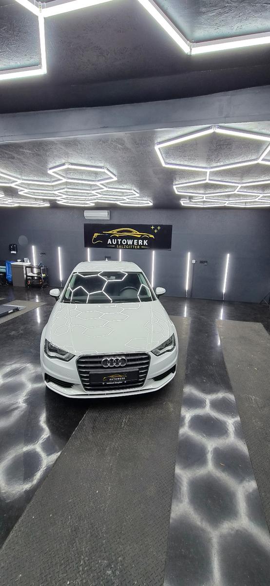 Audi A3 Limousine attraction Navi Shz. Top Gepflegt