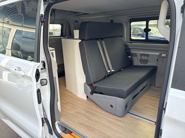 Fahrzeugabbildung Ford Tourneo Custom 320 L1 Nugget Titanium #Standh