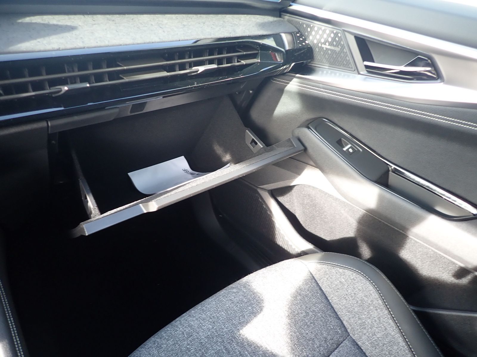 Fahrzeugabbildung Renault Rafale Techno 200 E-Tech Full Hybrid