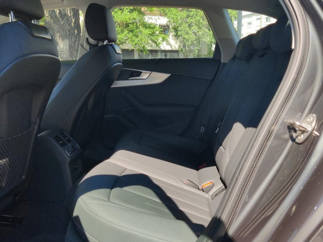 Fahrzeugabbildung Audi A4 Avant 35 2.0 TFSI advanced LED,Navi,SHZ,StHz