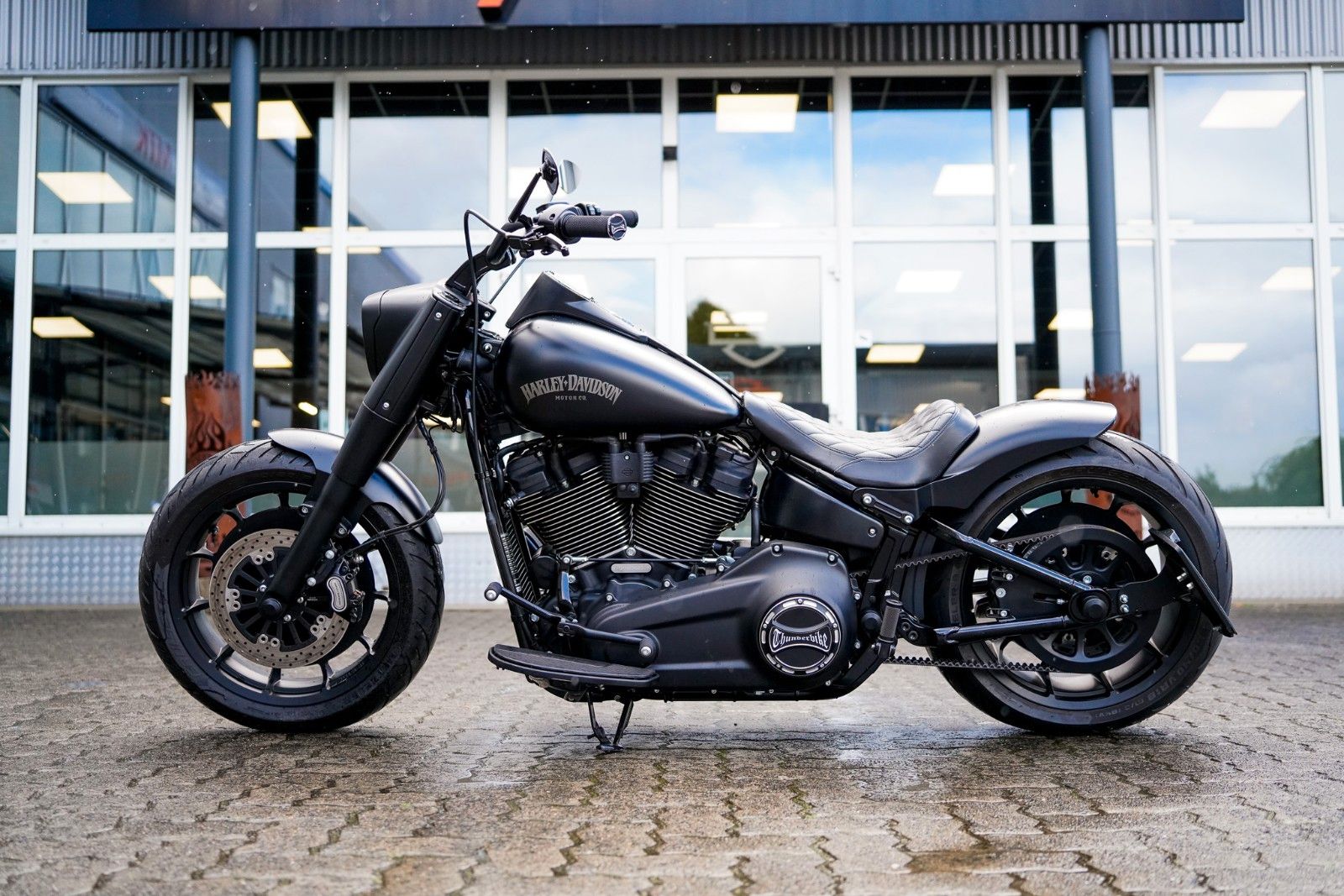 Fahrzeugabbildung Harley-Davidson FLFBS Fat Boy 114 cui - All Black - Jekill - 260