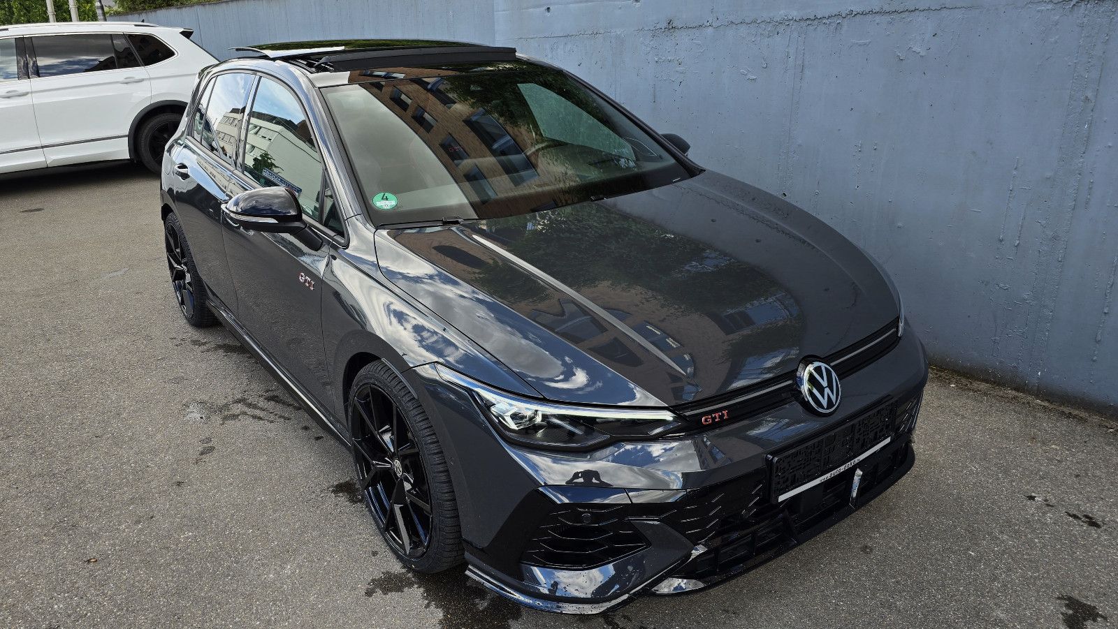 Volkswagen Golf 8.5 GTI Clubsport DSG Pano Matrix-3D DCC foto 2