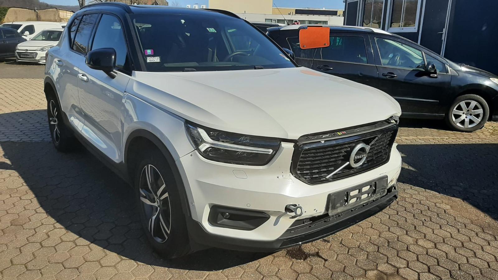Volvo XC40 R Design AWD-Kamera-Navigation
