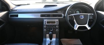 Volvo V70 T5 Summum *RHD* – Bild 11