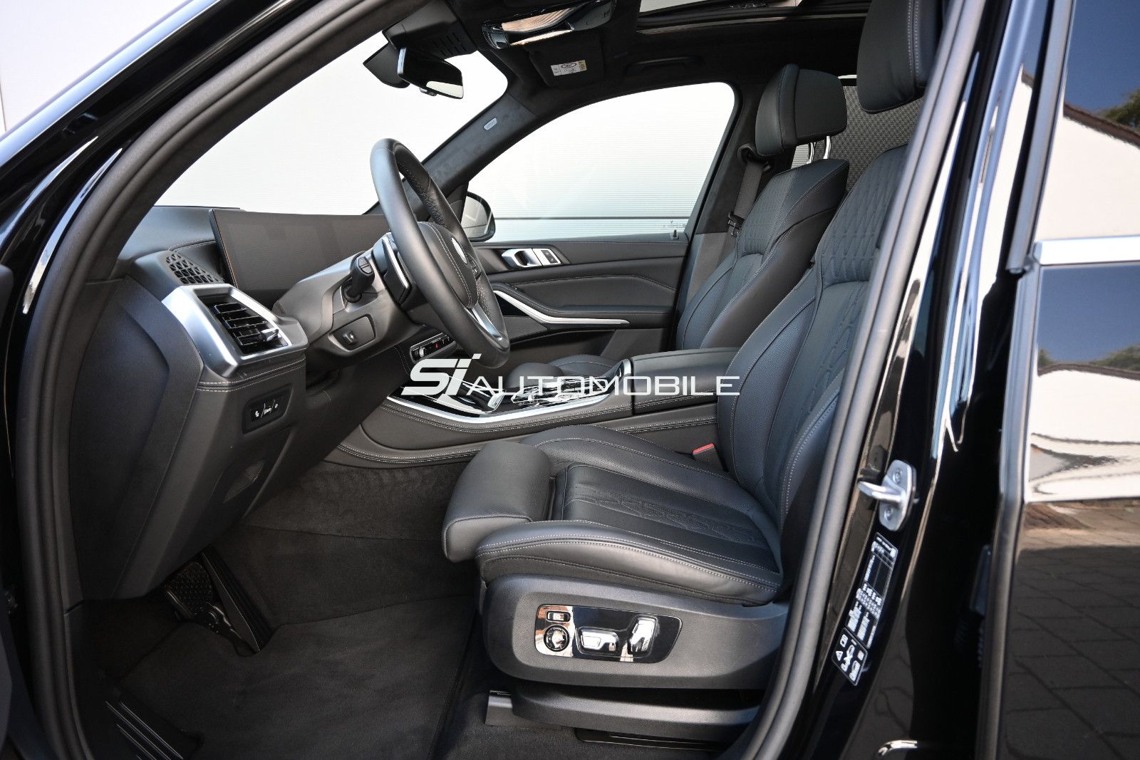Fahrzeugabbildung BMW X5 xDr.30d °ACC°AHK°ALCANTARA°LUFT°MERINO°STHZG°