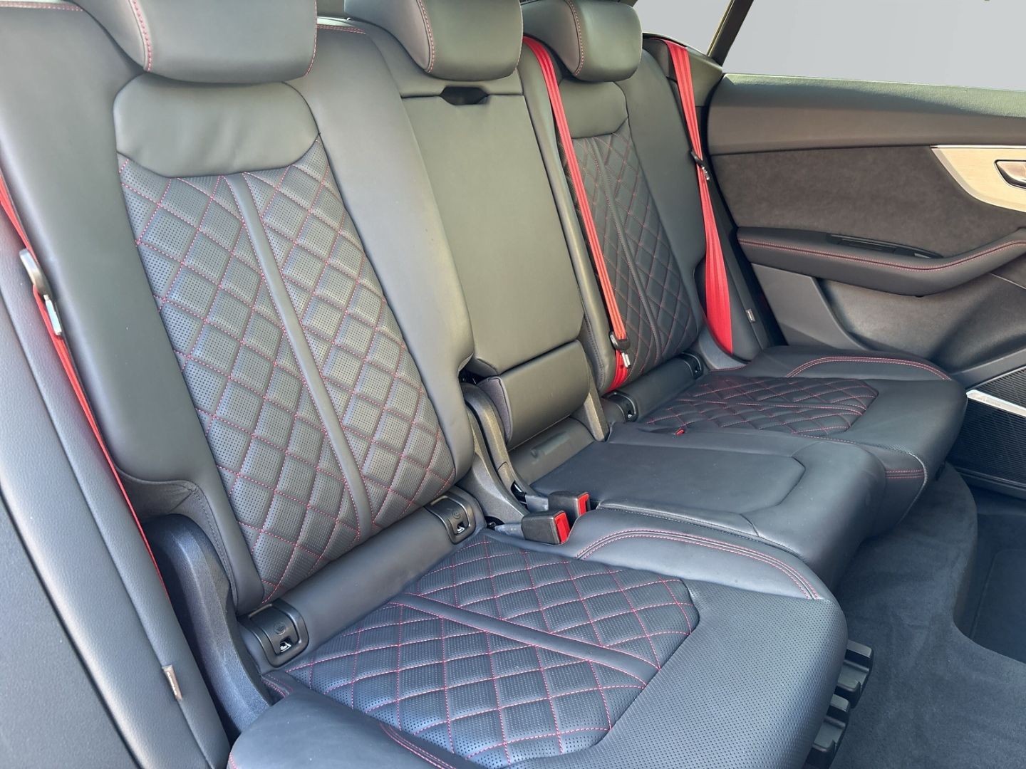 Audi SQ8 - Bild 9
