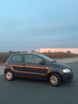 Volkswagen Fox 1.2 l - wenig Kilometer gel... - gebrauchte VW Fox aus dem Jahr 2009