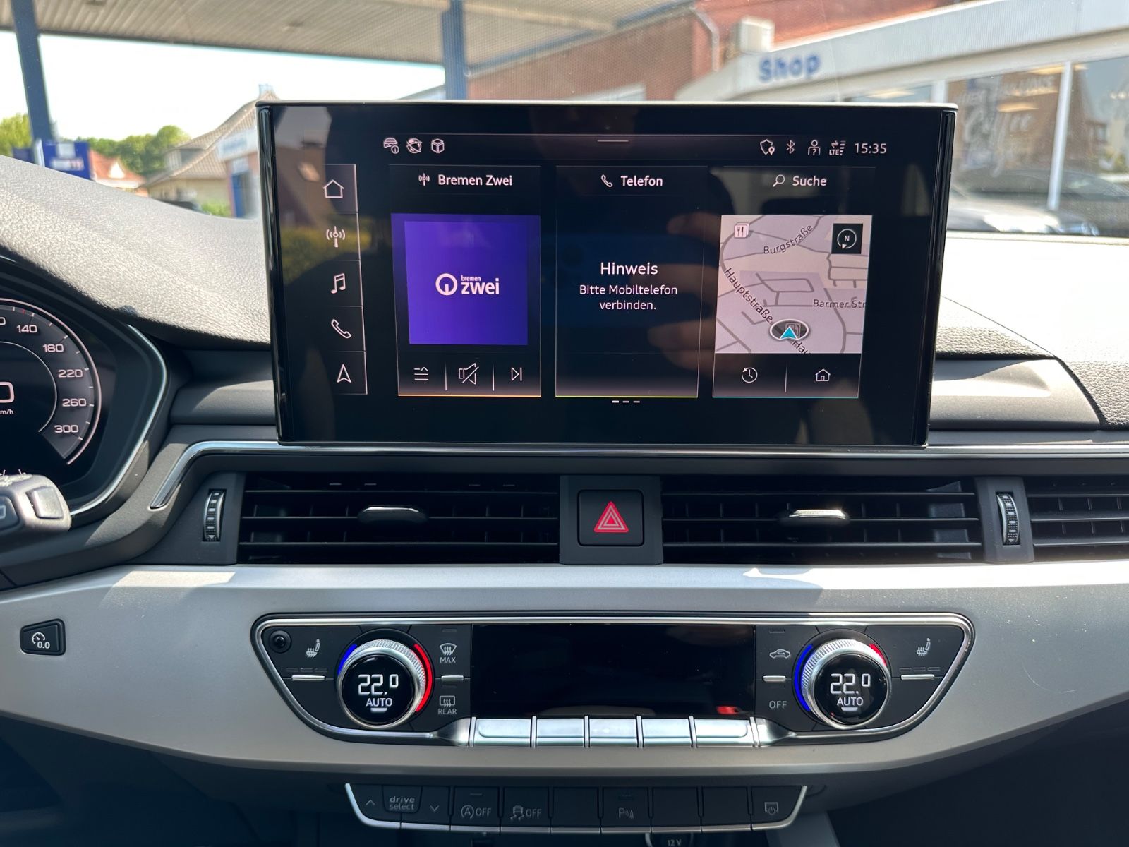 Fahrzeugabbildung Audi A4 Avant 40 TDI S line S-Tron Pano/Navi/GRA/LED