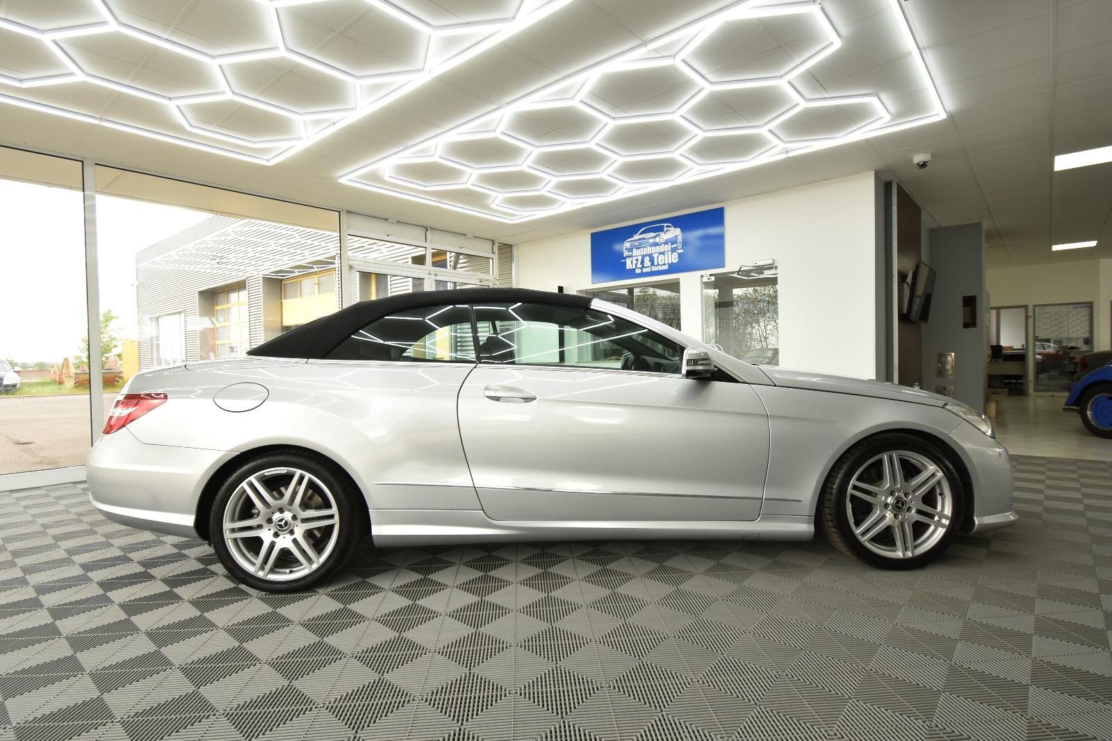 Mercedes-Benz E 250 Cabrio SHZ NAVI SBL AHK TEMP