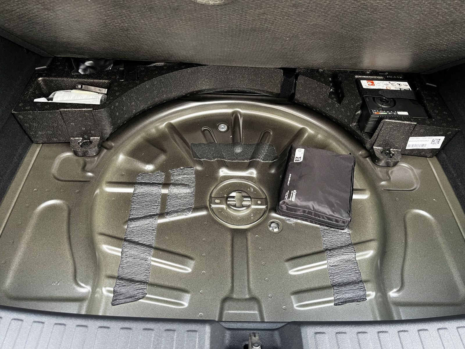 Fahrzeugabbildung Audi S3 Sportback quattro 19" PANO ACC PDC LED