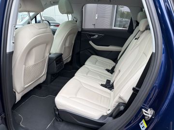 Audi Q7 - 12