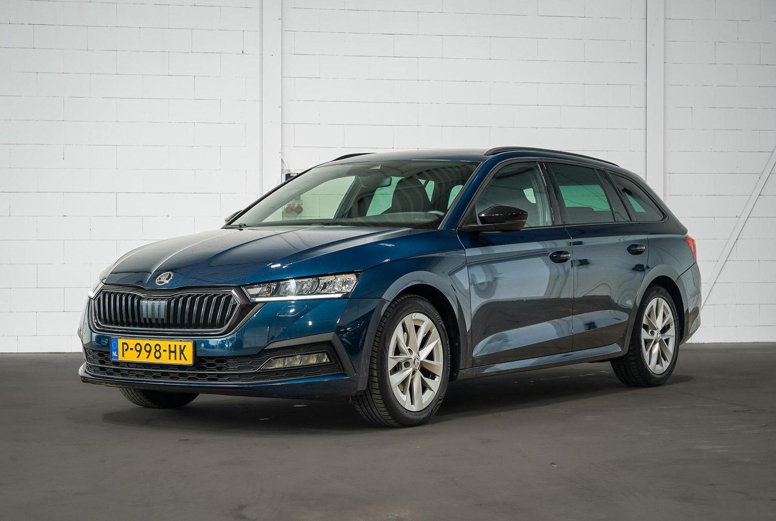 Skoda Octavia kombi 1.0 e-TSI Sport Business | Camera
