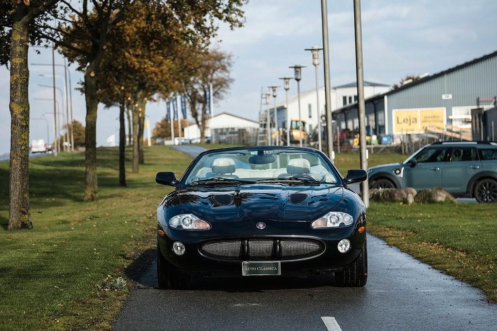 Jaguar XKR