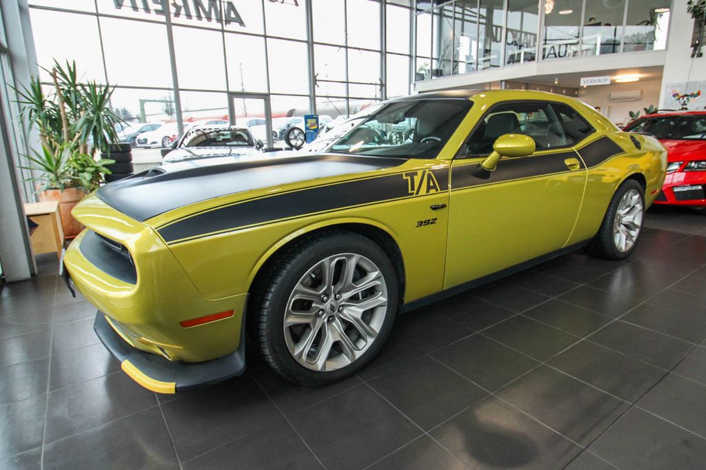 Dodge Challenger