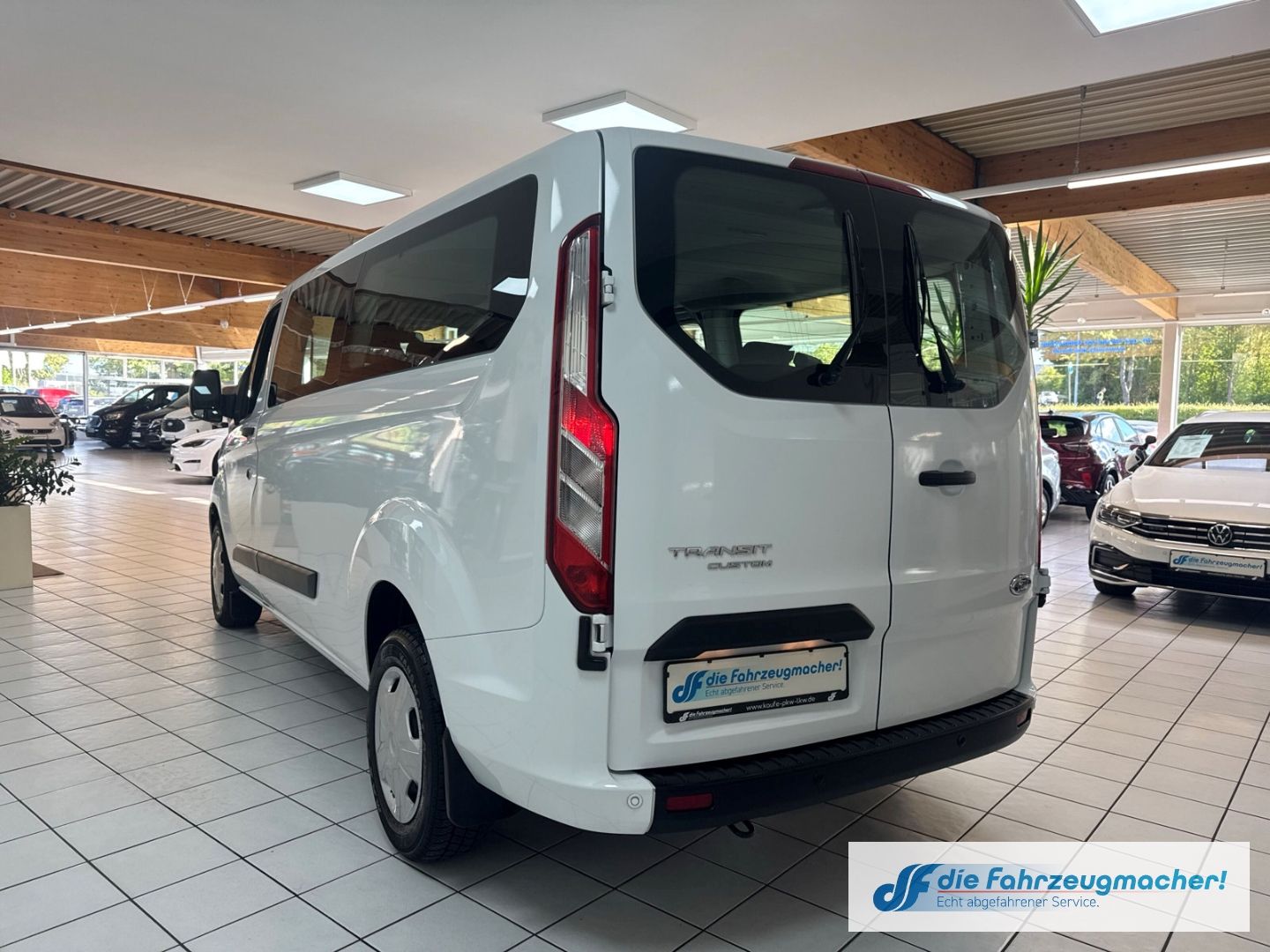 Fahrzeugabbildung Ford Transit Custom Tourneo 320 L2 Trend 2.0 TDCi  Dy