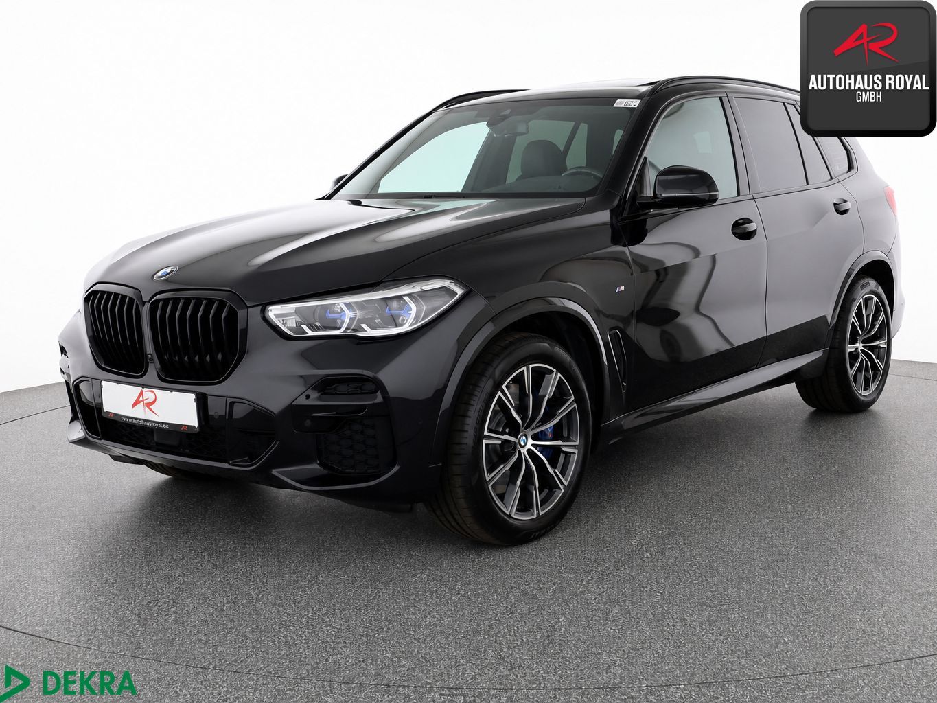 BMW X5 xDrive40d M SPORT LASER,PANO,SOFTCLOSE,HUD,SH
