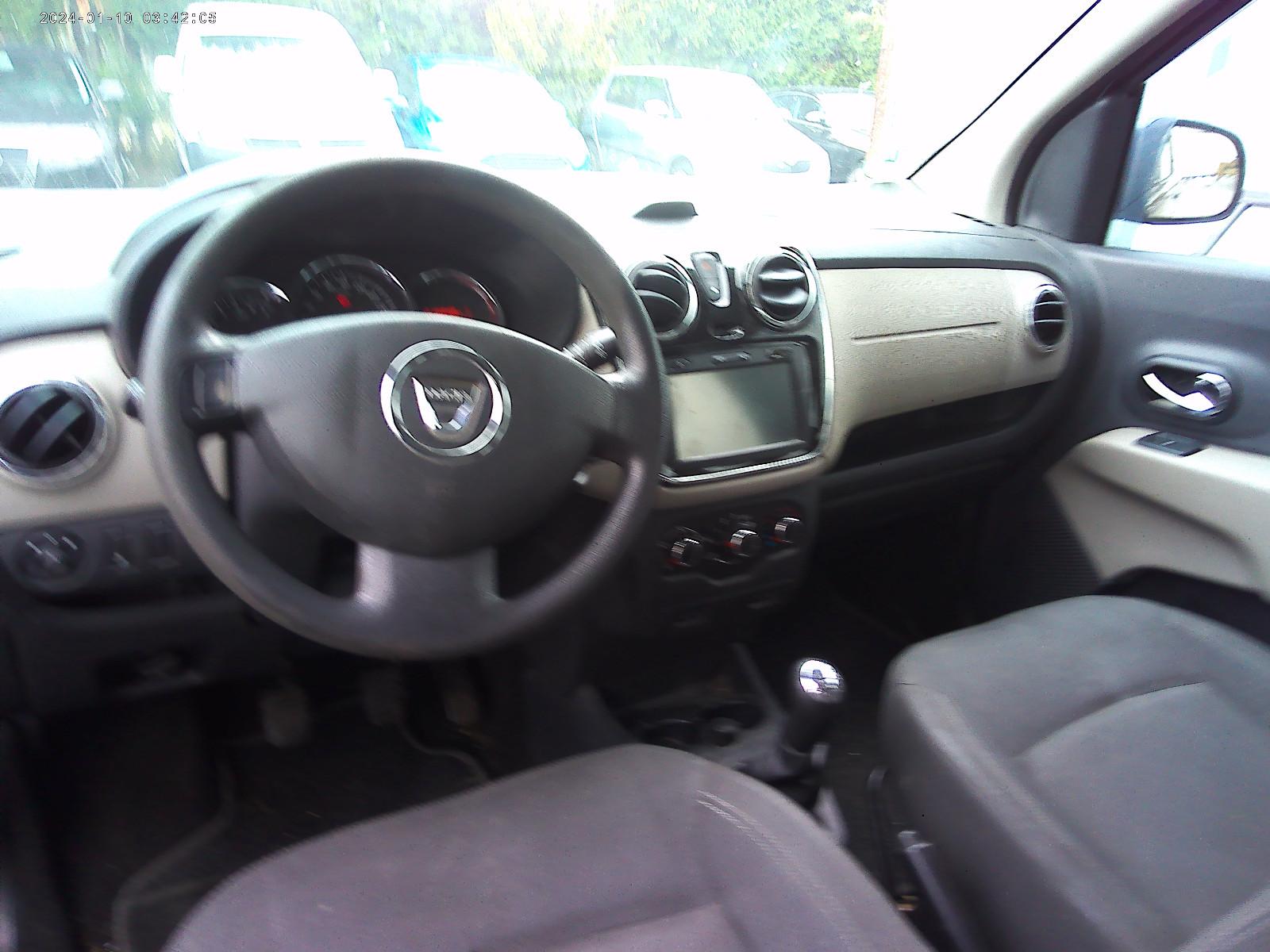 Dacia Lodgy 2014 — photo 9