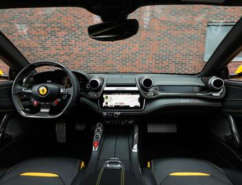 صورة 3 لـ 2018 Ferrari GTC4LUSSO