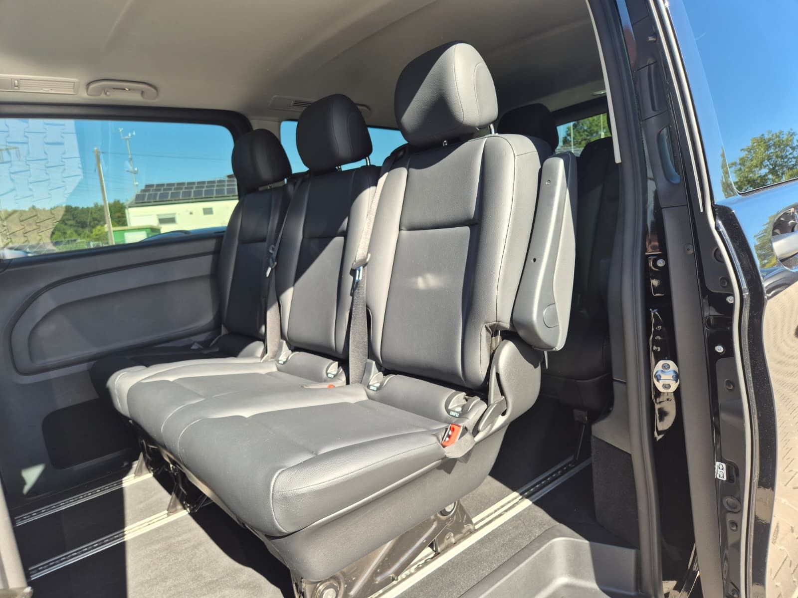 Fahrzeugabbildung Mercedes-Benz Vito 119 Tourer lang SELECT extralang LEDER*AHK