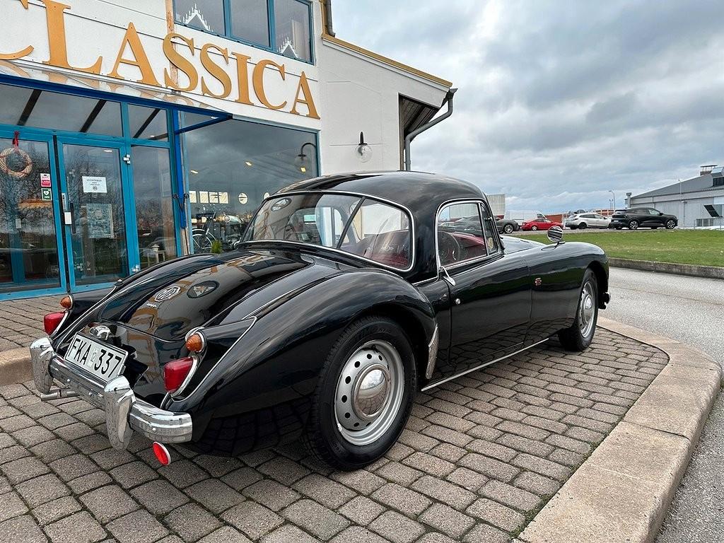 MG MGA