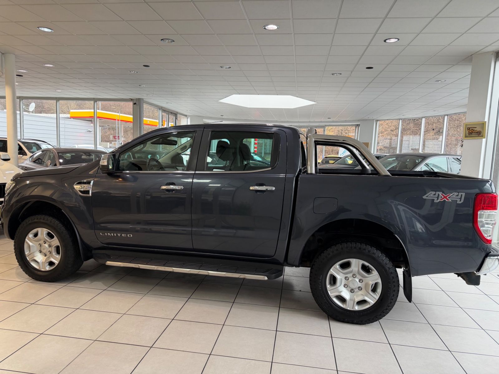 Fahrzeugabbildung Ford Ranger Limited Doppelkabine 4x4