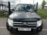 Mitsubishi Pajero 3.2 DI-D Instyle,Navi,Xenon,Kamera,AHK - Mitsubishi Pajero: Geländewagen