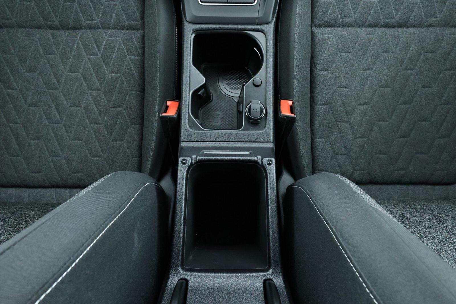 Volkswagen Golf VIII 1.0 TSI Move LED PDC SHZG LHZ CarPlay, миниатюра 15