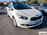 Kia KIA - cee'd SW 1.6 crdi Platinum 128cv auto - Kia XCeed Platinum mit Diesel-Antrieb