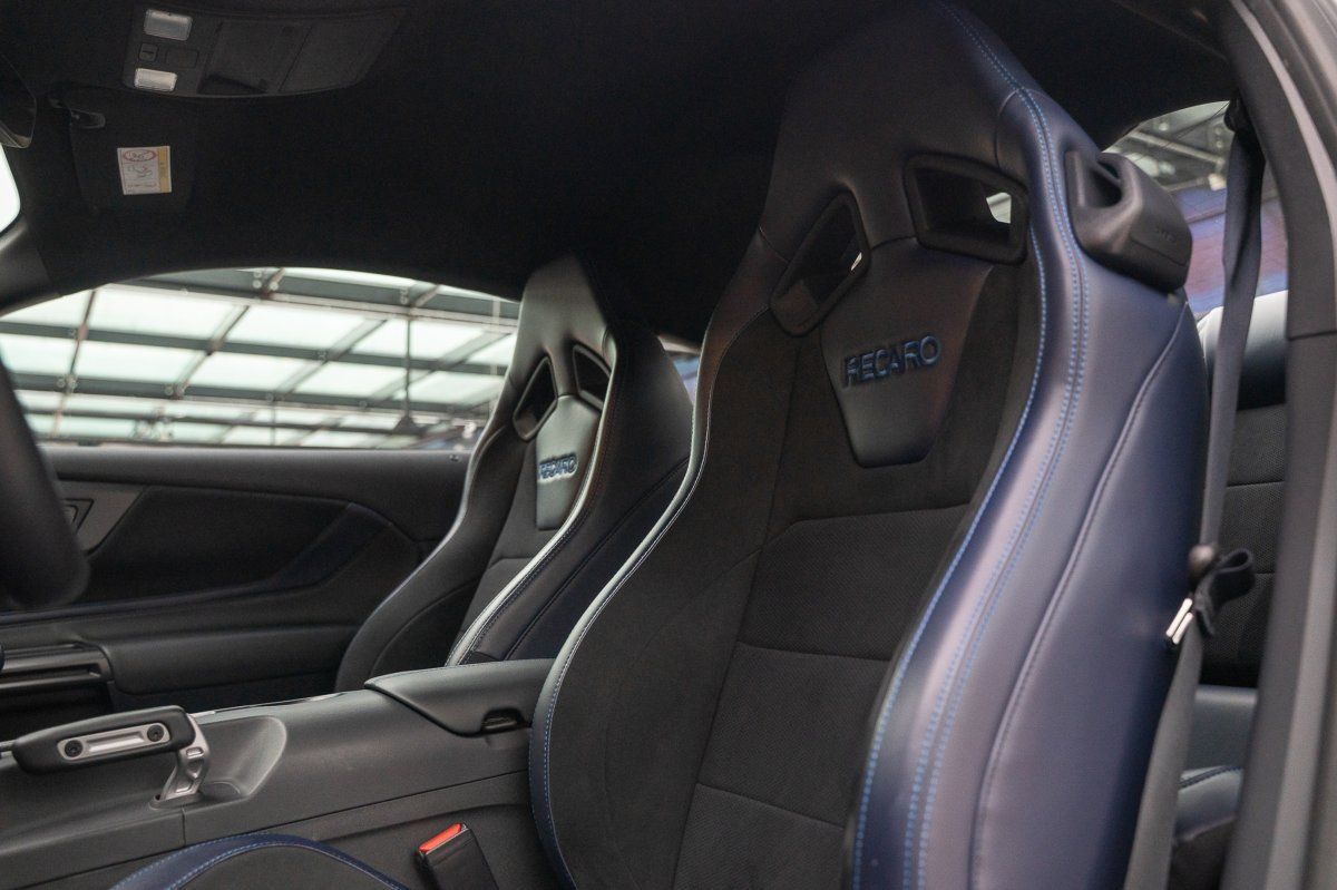 Ford Mustang (MUSTANG Dark Horse RECARO/Spoiler groß/1.Hand/CO)