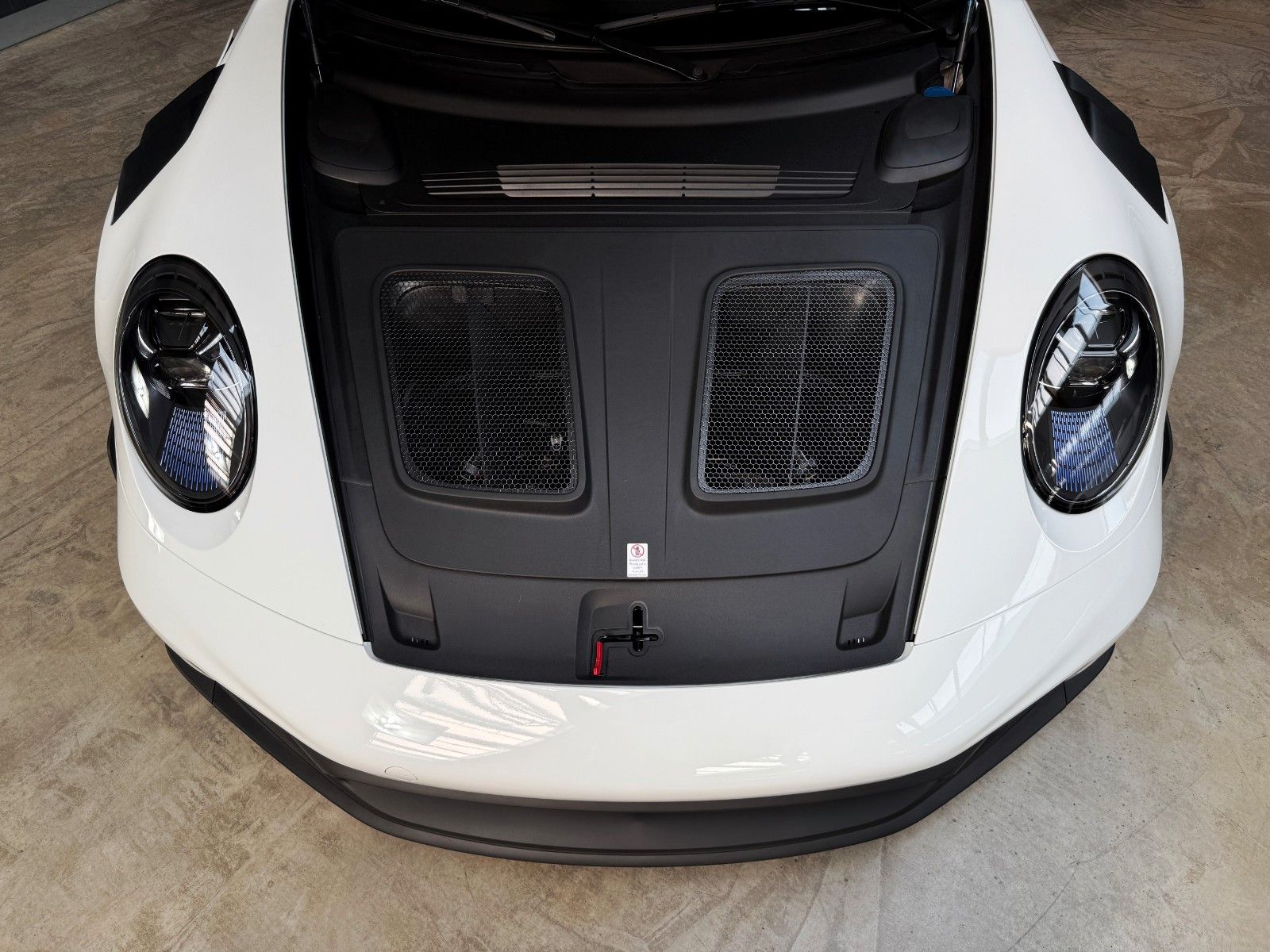 Fahrzeugabbildung Porsche 992 GT3RS + Weissach + PCCB + Clubsport + Magnes