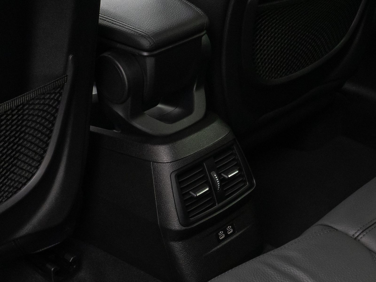 Fahrzeugabbildung BMW 220d Gran Tourer Advantage Kamera HUD Komfort