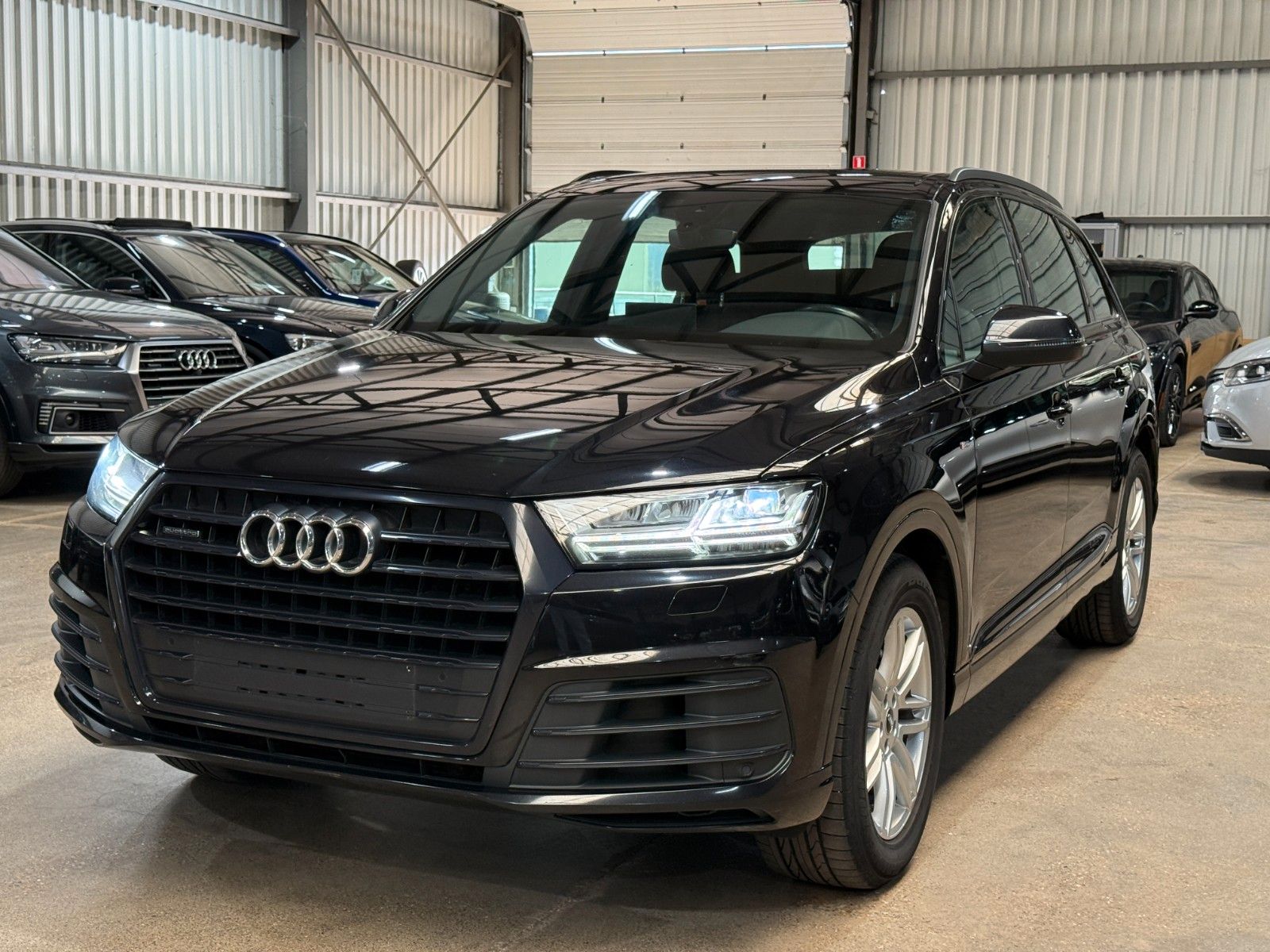 Audi Q7 50 TDI quattro S-Line imagem 3
