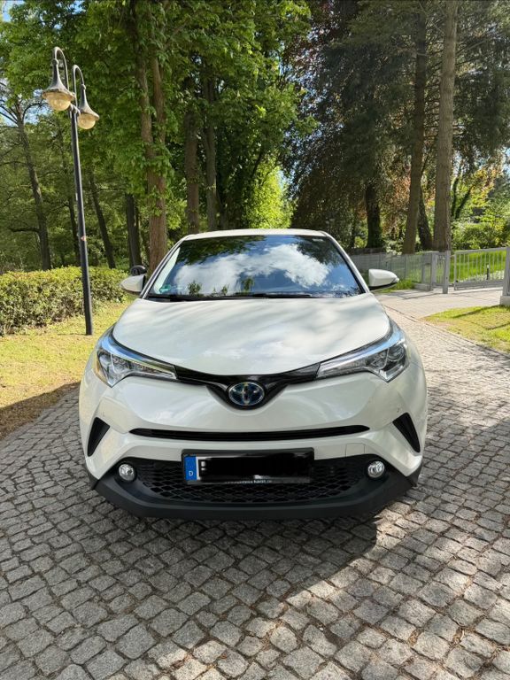 Image of Toyota C-HR