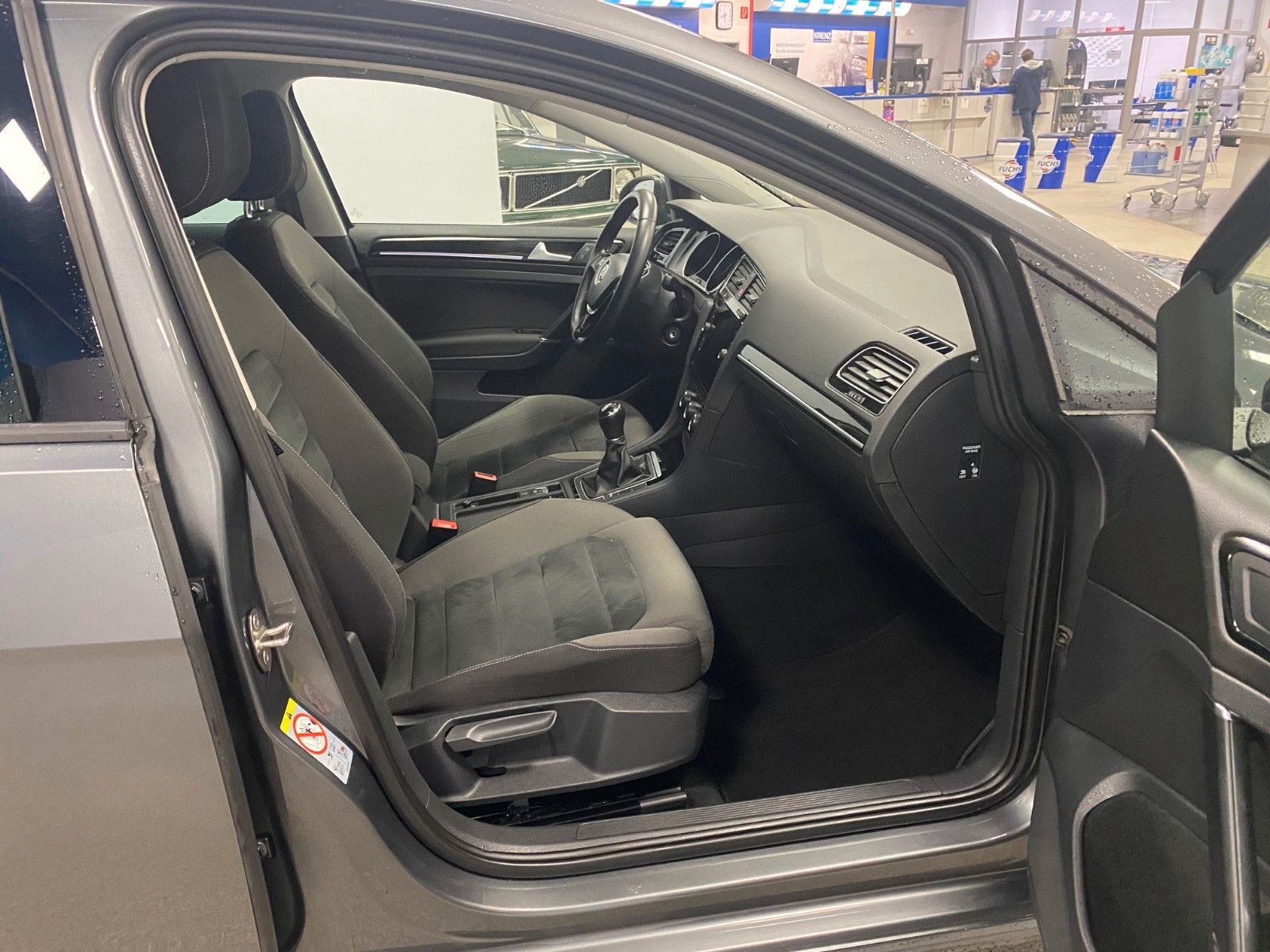 Fahrzeugabbildung Volkswagen Golf 7 1.4 TSI Highline+NAVI+ACC+ergoACTIVE+PDC+