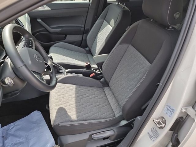 Fahrzeugabbildung Volkswagen Taigo 1,0 TSI AHK MATRIX-LED DCP NAVI SHZ PDC AL