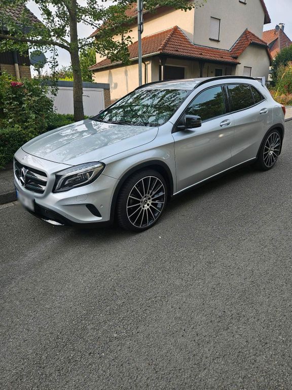 Image of Mercedes-Benz GLA 180
