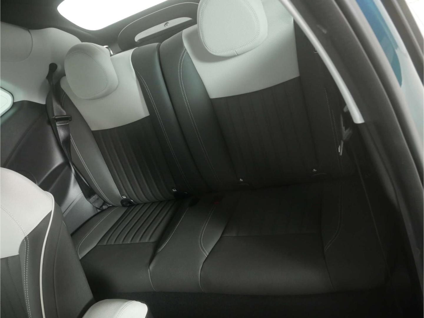 Fiat 500 Hybrid Cabrio 1.0 GSE la Prima, миниатюра 17