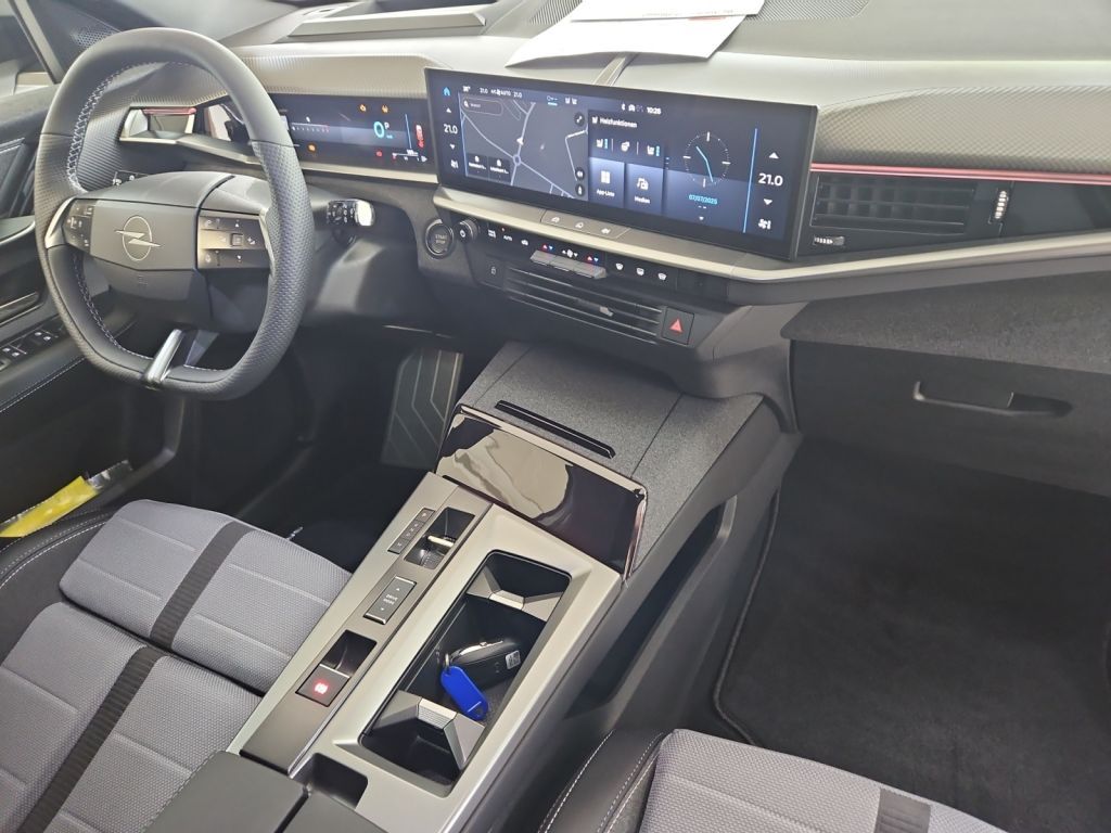 Fahrzeugabbildung Opel Grandland 1.2 DI Hybrid 48 V AT GS